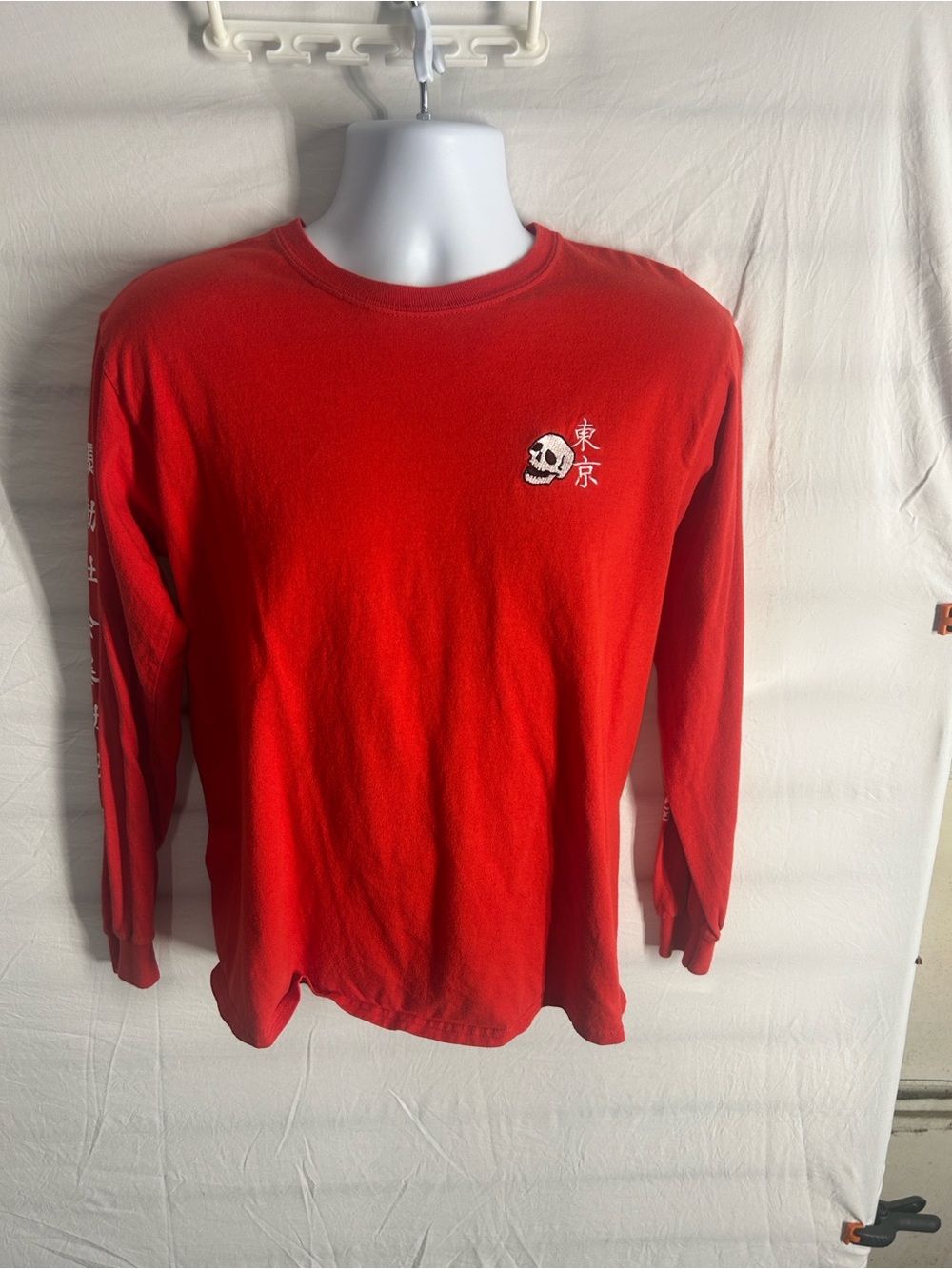 riot society Red Crewneck Tee with White Palm Tag Print